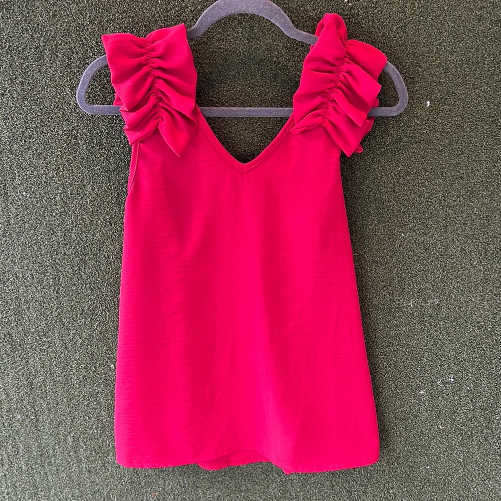 Calling all Carolina Fans❤️❤️ Burgundy tank top perfect for football season🏈🏈